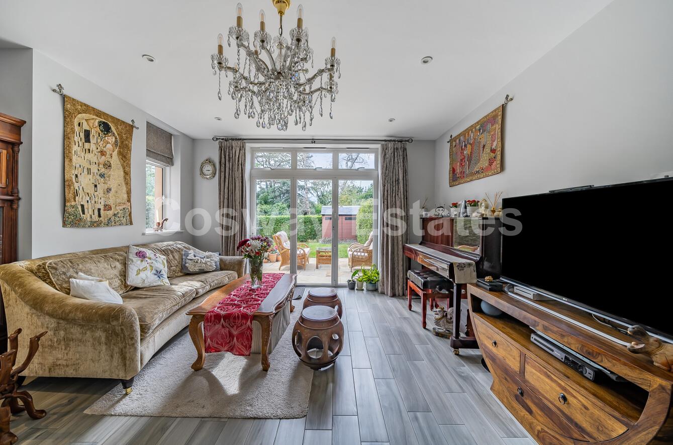 Wildernesse Close, Edgware